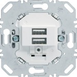 Berker 260209 USB Ladesteckdose 230V 2-fach 3,0A eckiger Tragring polarweiß matt 