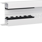 Hager BRN6517019016 Brüstungskanal-Unterteil Profil Geräteeinbau BRN 68x170mm aus PVC verkehrsweiß 2 Meter 