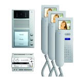 TCS PVC2430-0010 video:pack AP V2D für 3 Wohneinheitn mit Außenstation AVC 3 Klingeltasten + 3x Video Türtelefon IVH4222 + Steuergerät NVV1000 