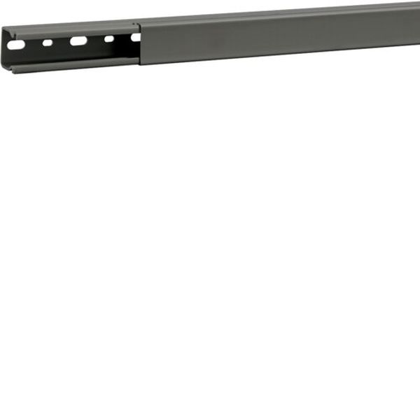 Hager B3002507030B Verdrahtungskanal ohne Seitenstanzung aus PVC BA6 30x25mm steingrau 2 Meter