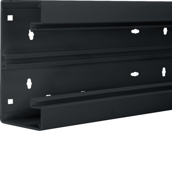 Hager BR6513019011 Brüstungskanal-Unterteil PVC frontrastend BR 68x130mm Oberteil 80mm graphitschwarz 2 Meter